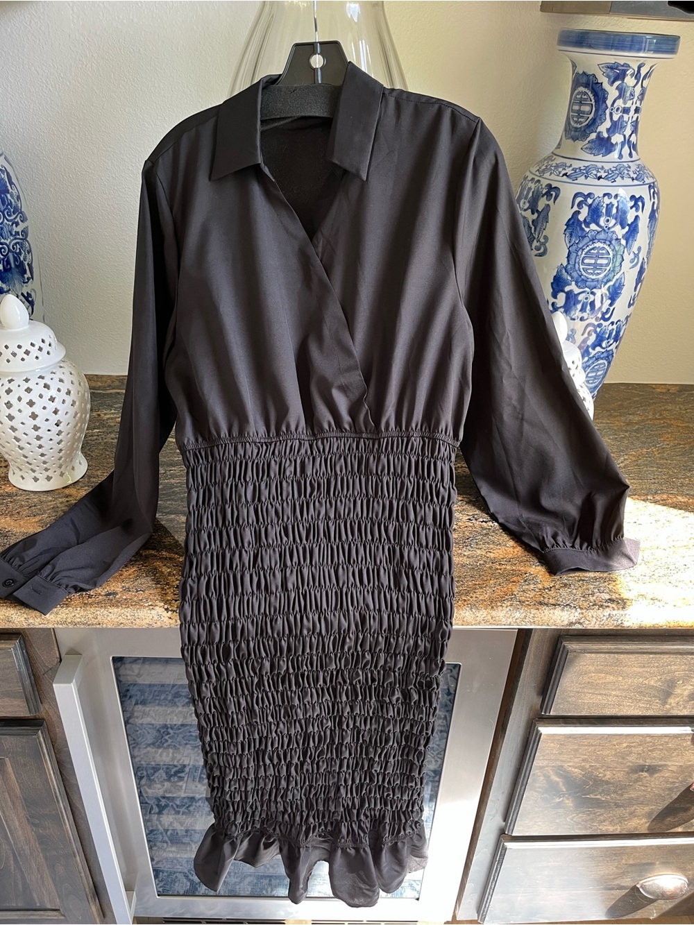 NWOT, Black Long sleeve silky, scrunchy dress,XL